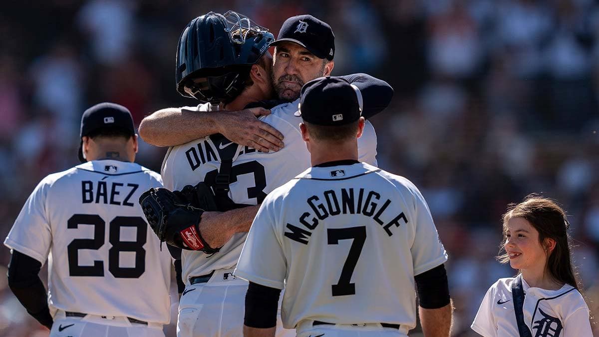 Verlander's Final-Game Tigers Cap Headed to Baseball Hall of Fame