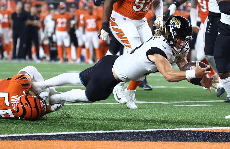NFL Week 4 DraftKings Main Slate: Stacks, Salaries and Stats to Know