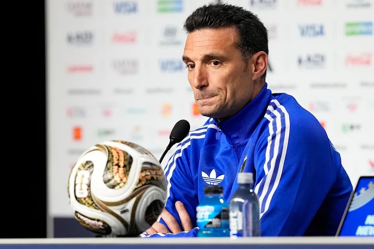 Argentina Squad Backs Scaloni as Contract Talks Continue