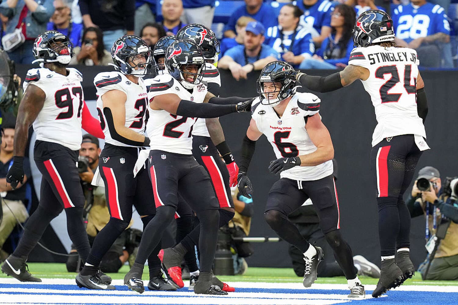 Texans Host Cowboys on FOX: Kickoff Time, Date and Streaming Options