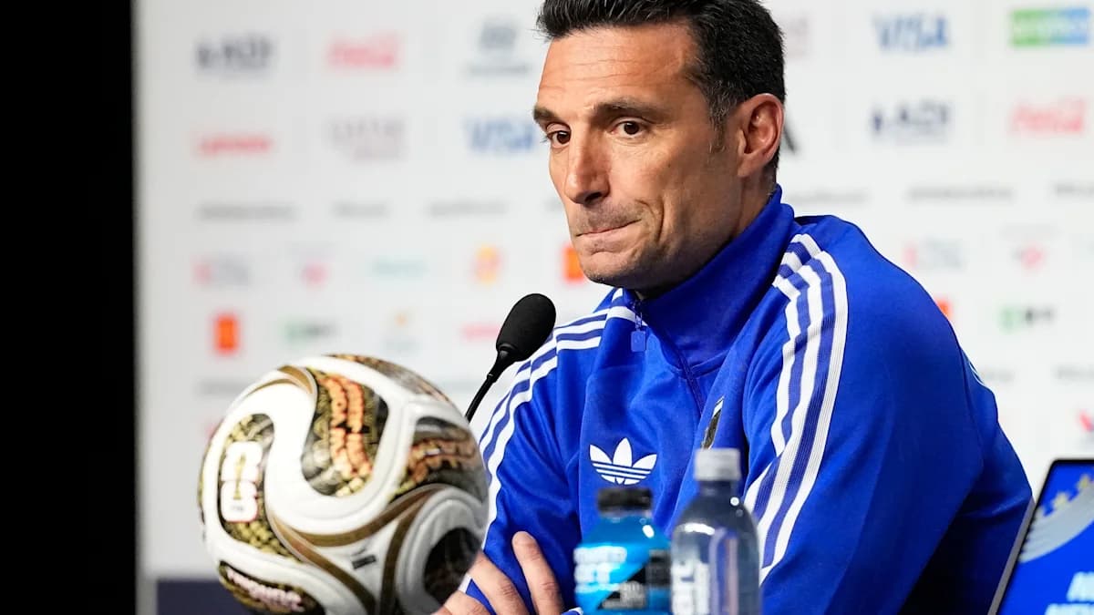Scaloni open to staying on as Argentina coach as Messi farewell nears
