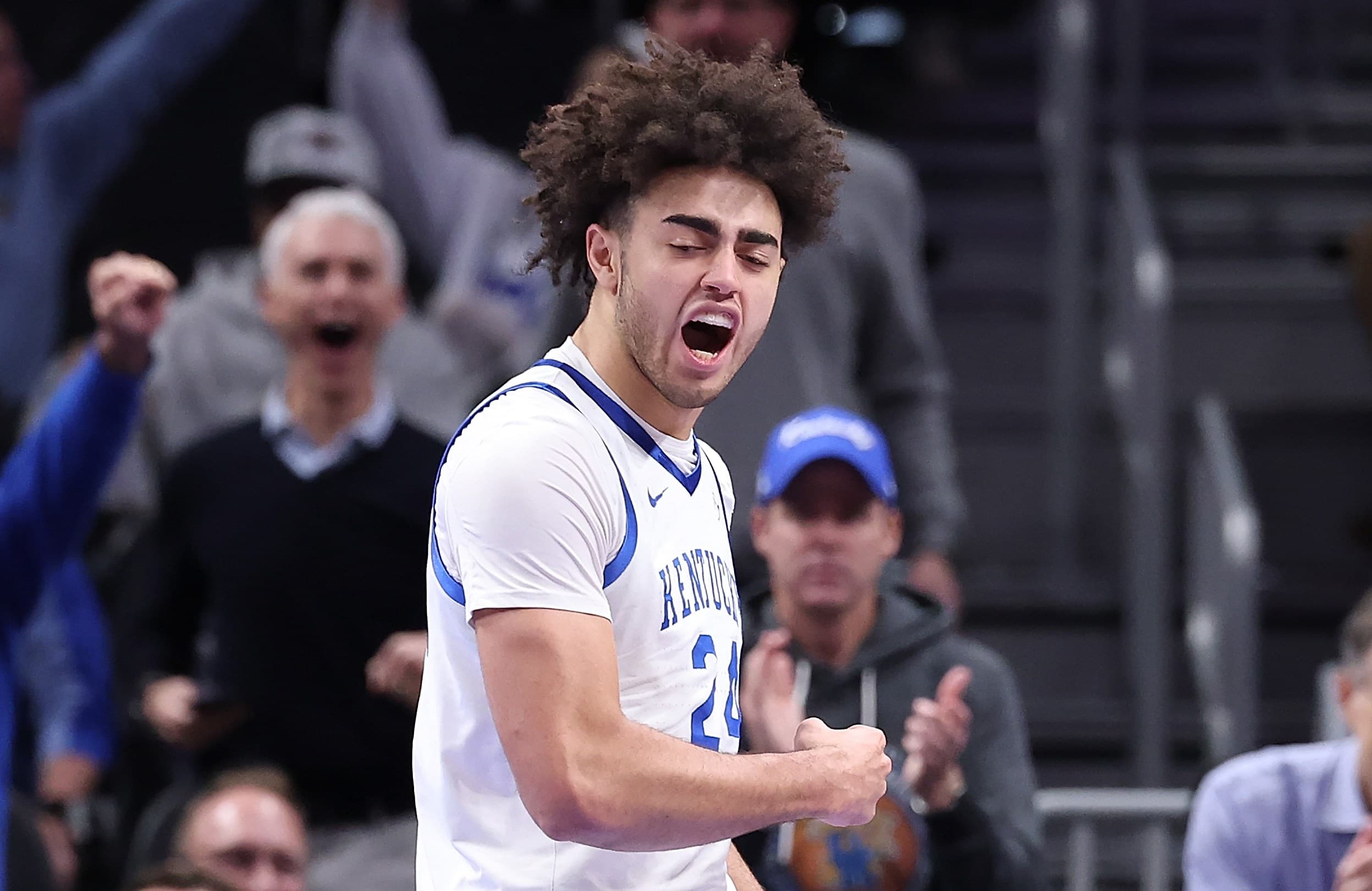 Kentucky Opens Fall Practice; Momcilovic Shoots With Splint On