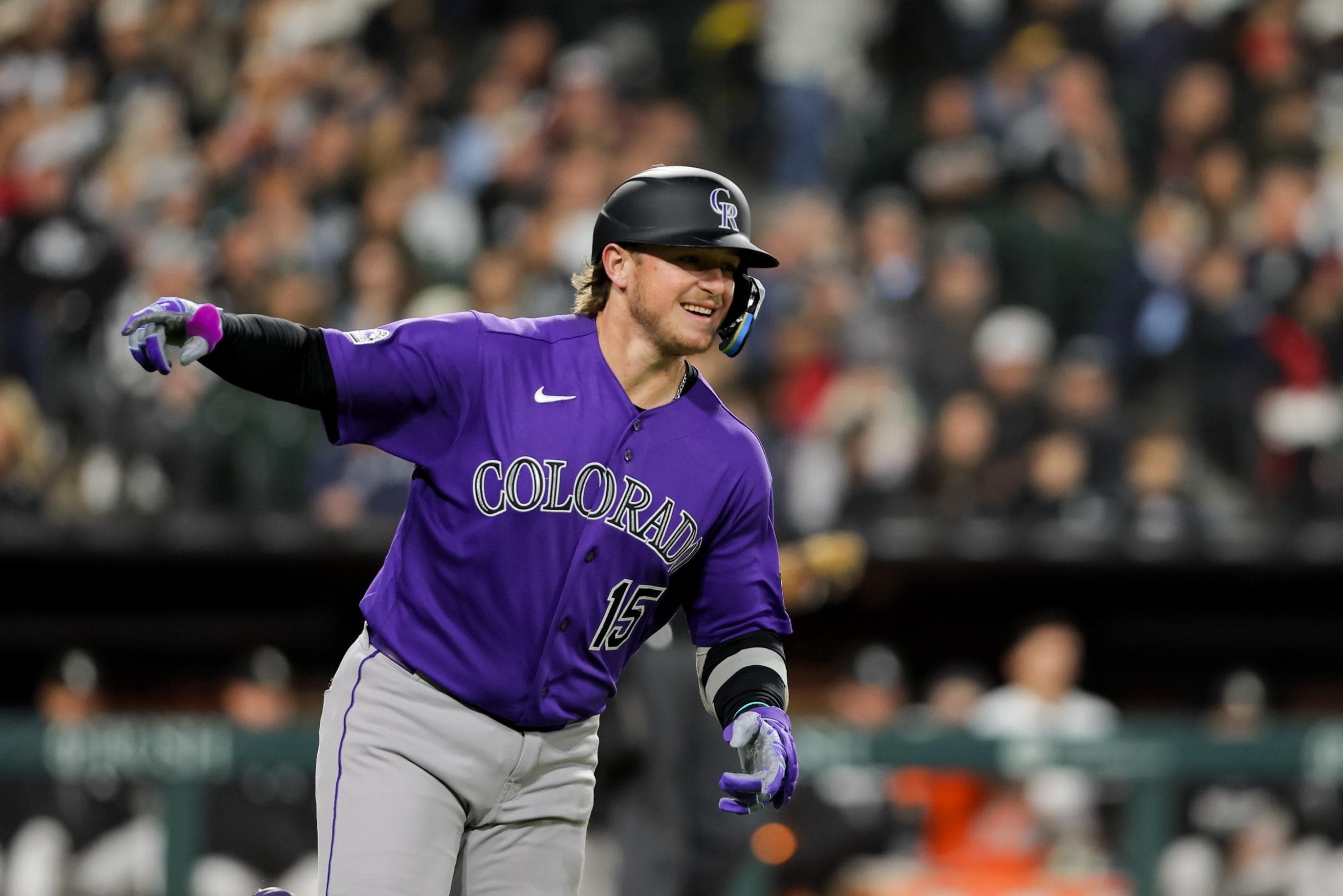 Goodman's 40th homer, three-run first lead Rockies past White Sox 9-6