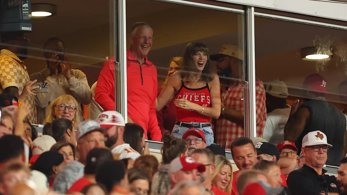 Travis Kelce Calls Taylor Swift's Touchdown Celebration 'Proud Wife' Moment
