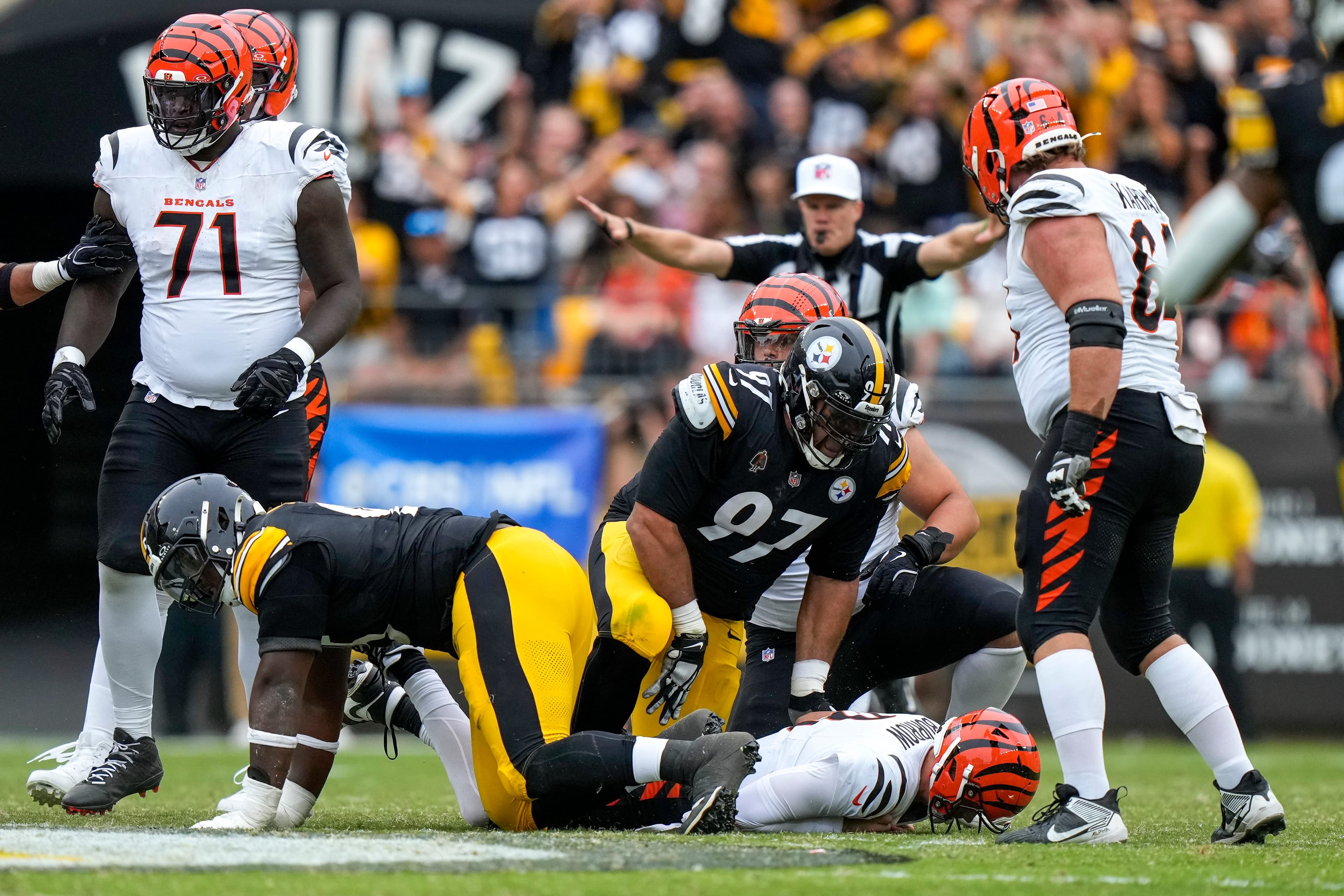 Risner owns up to late sack-fumble that sealed Bengals' loss to Steelers