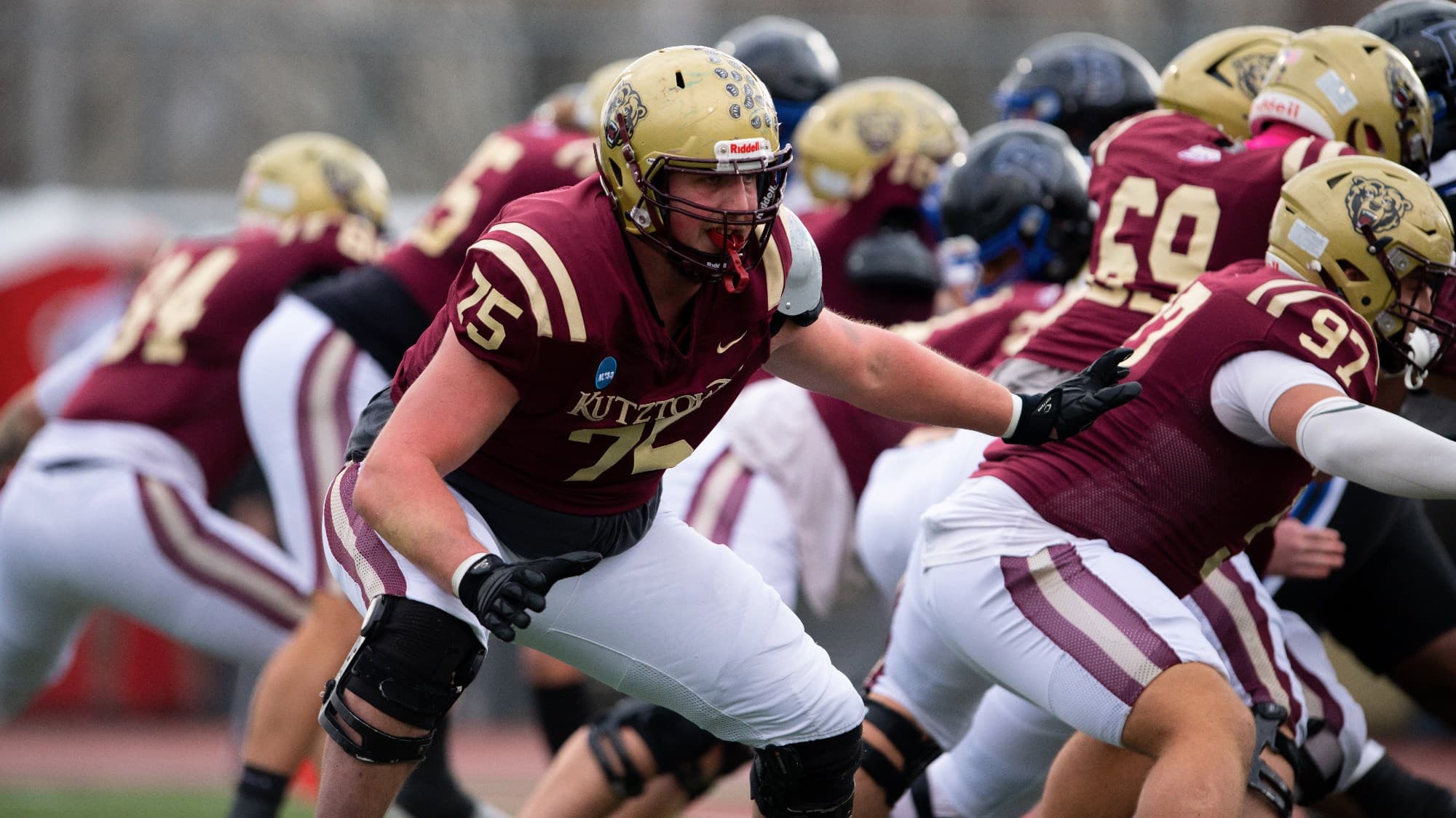 Giants Reunite With Schernecke and Ravenell on Practice Squad
