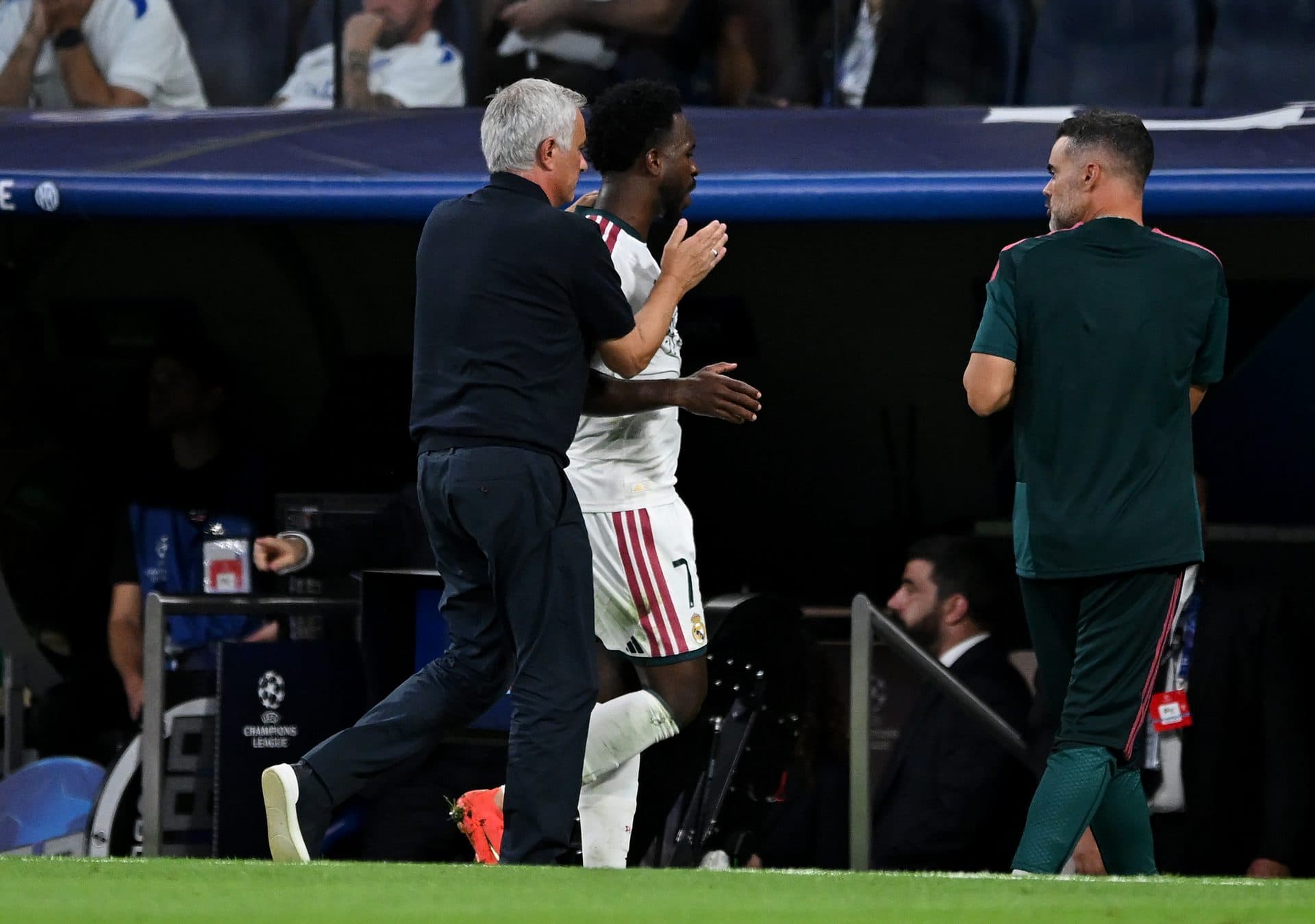Mourinho Backing Vinicius Jr. to Bounce Back, Report Says