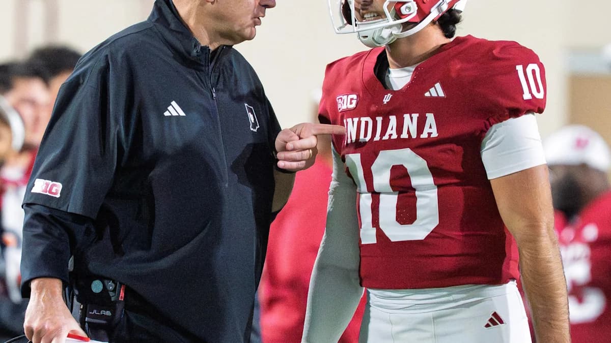 No. 4 Indiana Edges Northwestern 29-23 to Open Big Ten Play