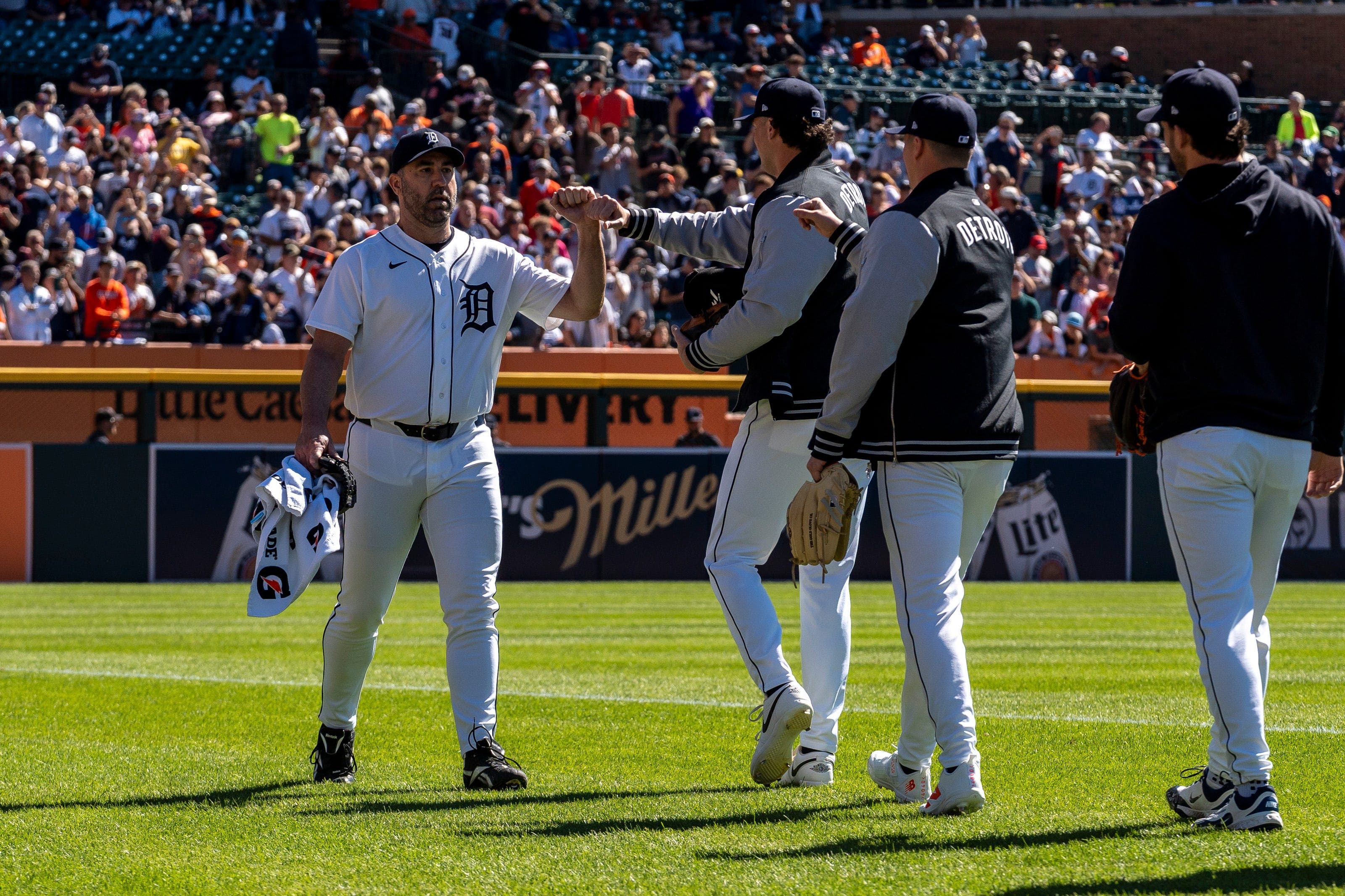 Justin Verlander closes Tigers career with final start at Comerica Park