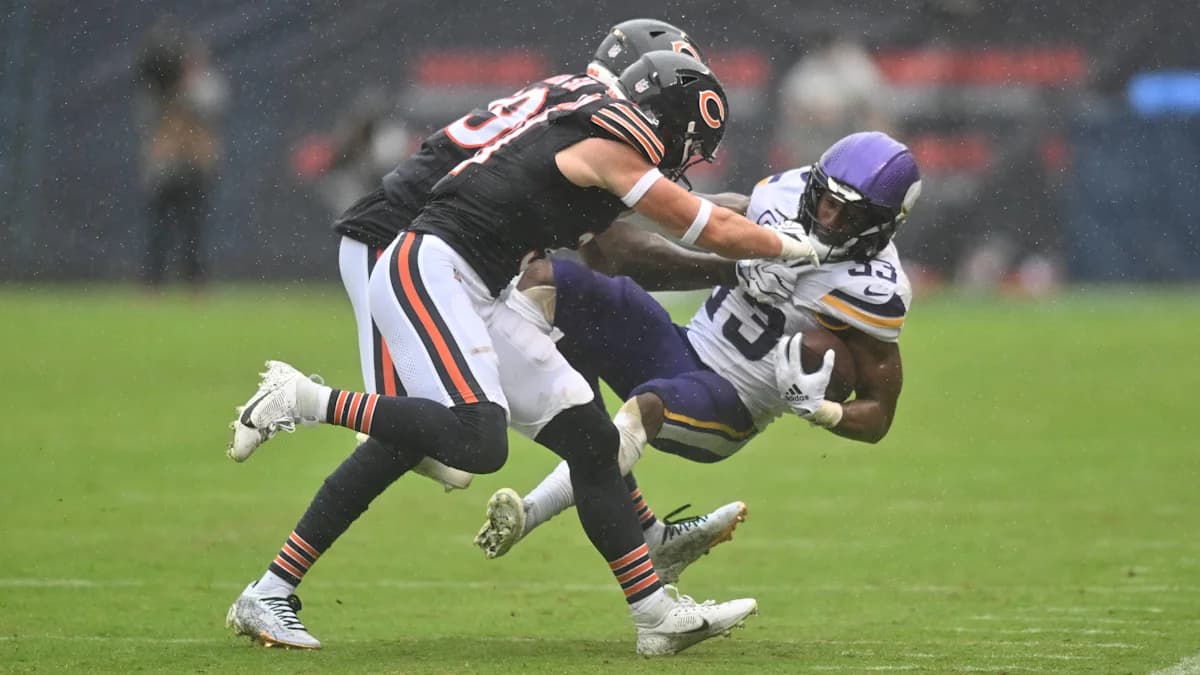 Vikings RB Aaron Jones sits out Wednesday practice with knee injury