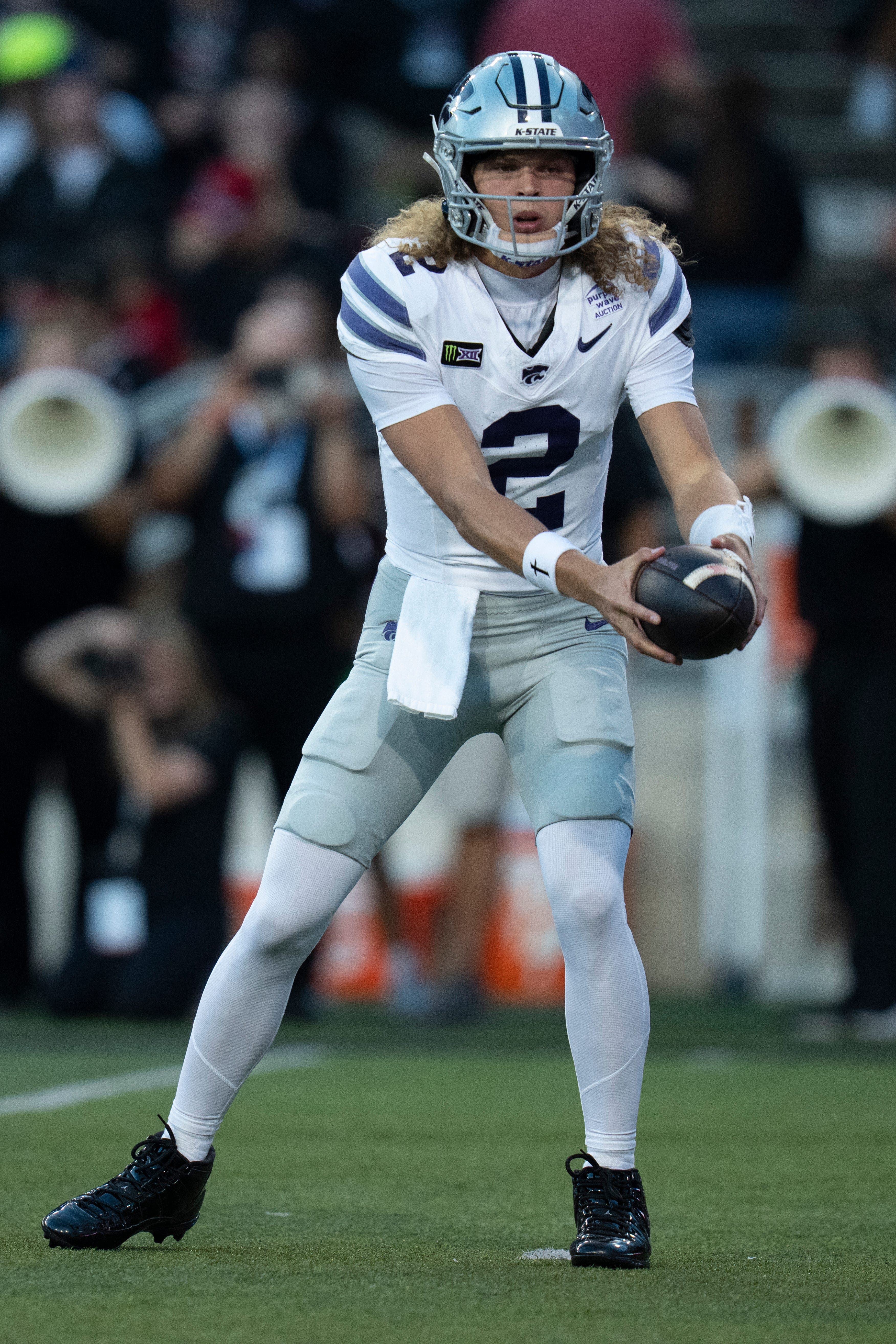 Cincinnati Grounds Kansas State's Run Game, Edges Wildcats 31-26