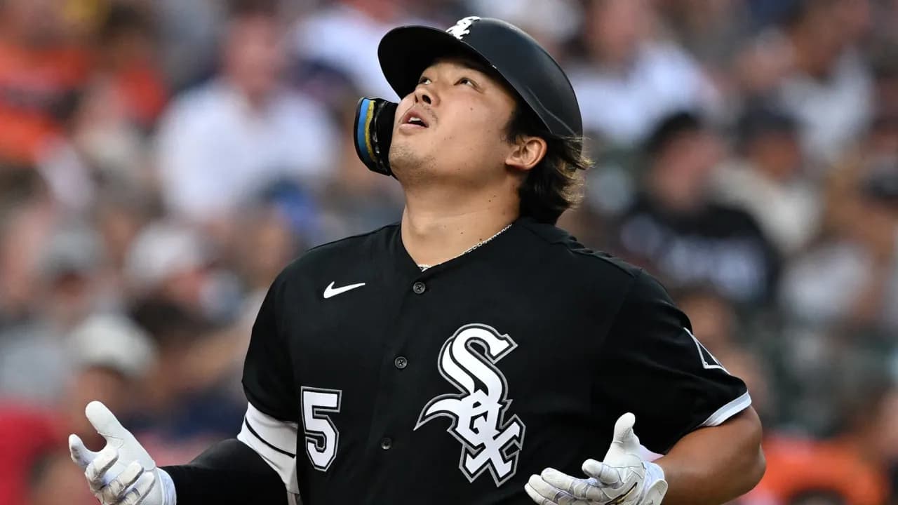 White Sox Outslug Royals 14-11 to Stay on Cleveland in AL Central
