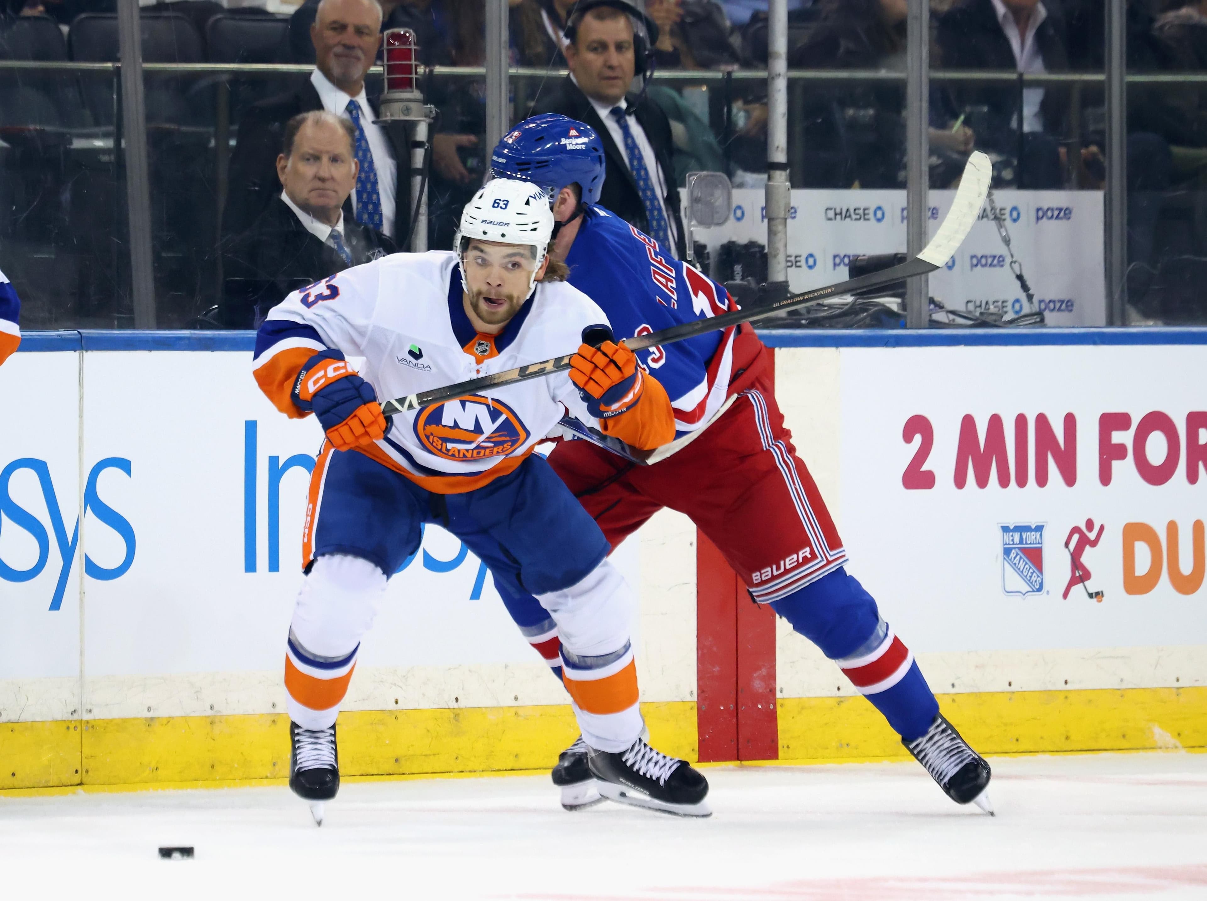 Islanders Rally Past Rangers 4-3 as Varlamov Returns in Preseason