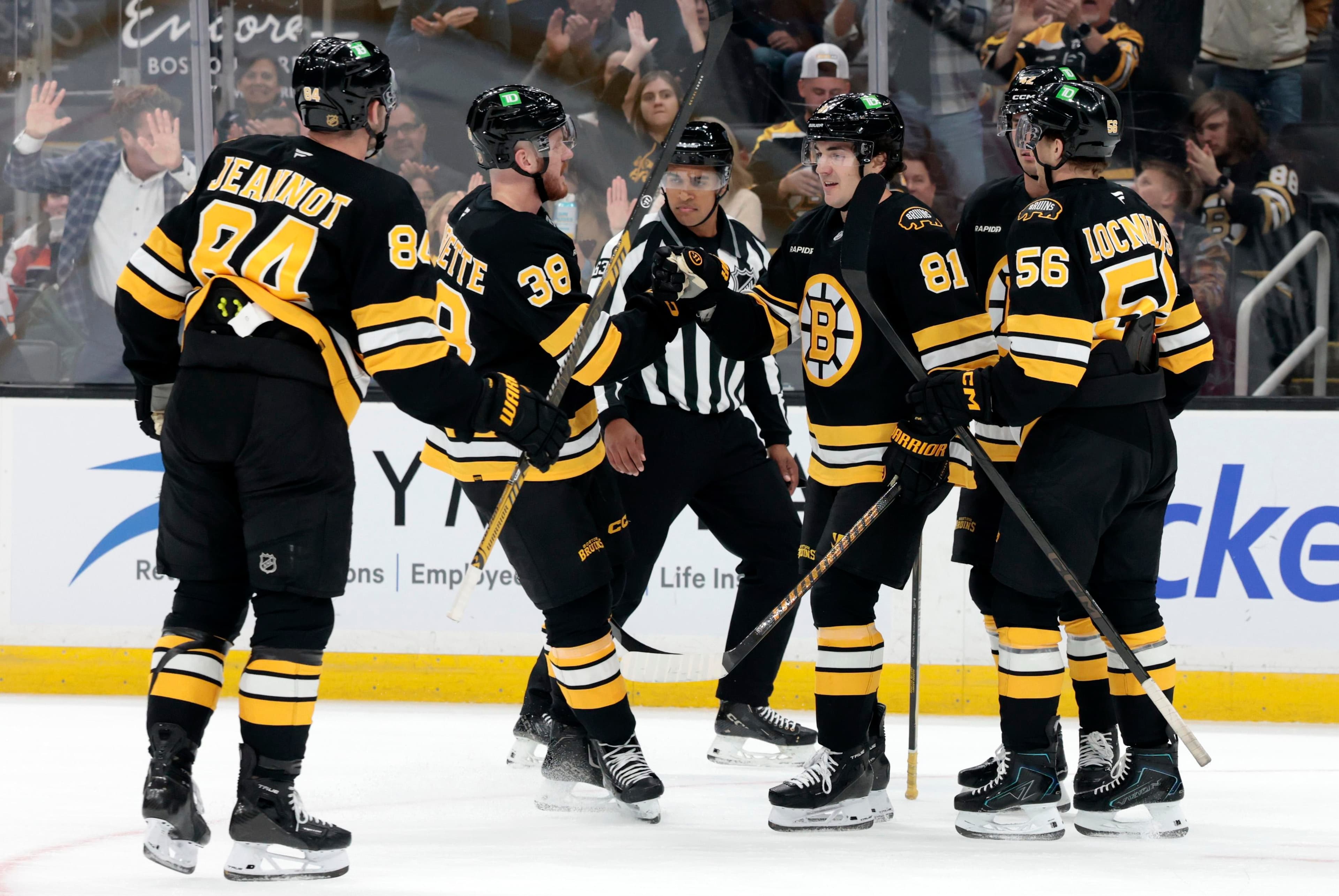 Bruins Pull Away Late to Beat Flyers 5-1 in Preseason
