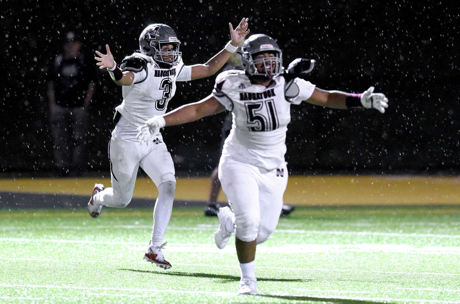 DiBona Hits Lee With 16.3 Seconds Left as Naugatuck Edges Woodland 15-12