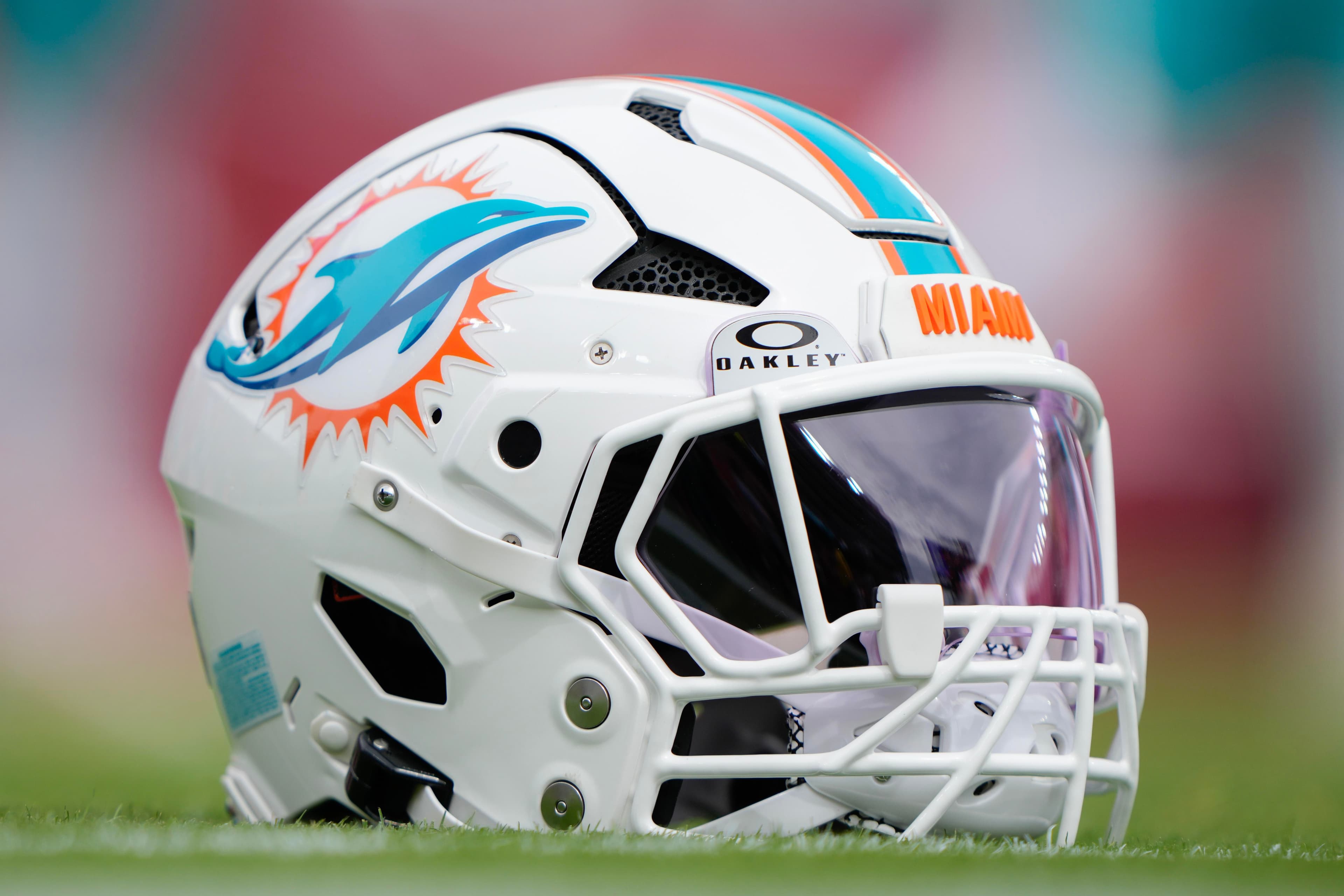 Dolphins column urges deep shots from Malik ahead of Vikings game