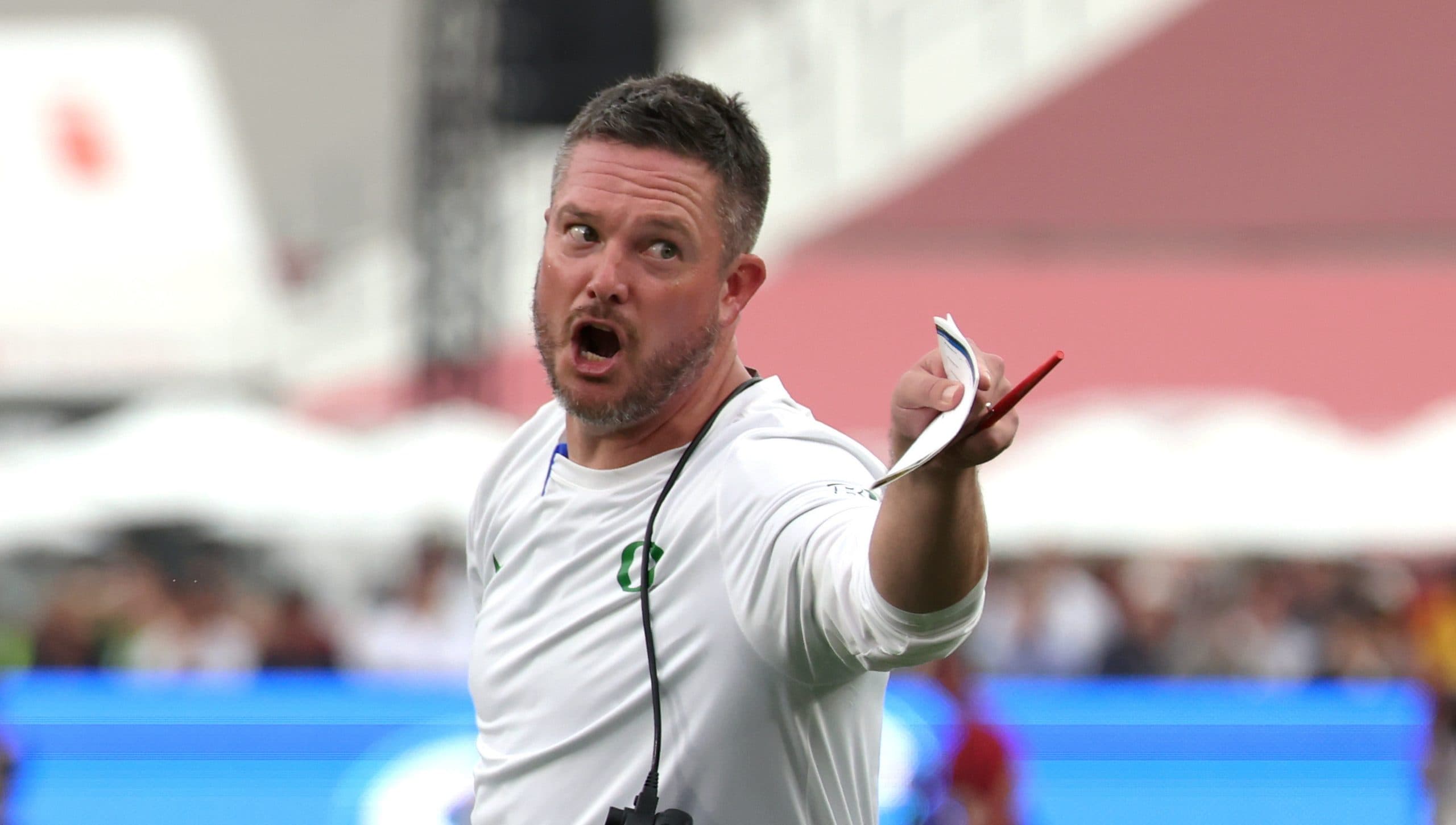 Oregon QB Dante Moore Knocked Out by Targeting Hit in USC Win