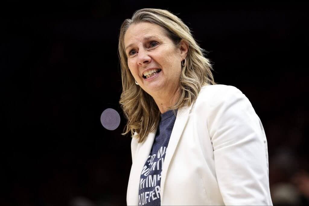The Athletic Tabs Reeve and Austin as WNBA's Top Coach and Most Improved