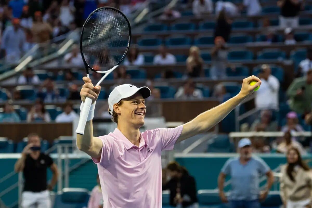 Sinner to Return From Knee Injury at Beijing Open Next Week