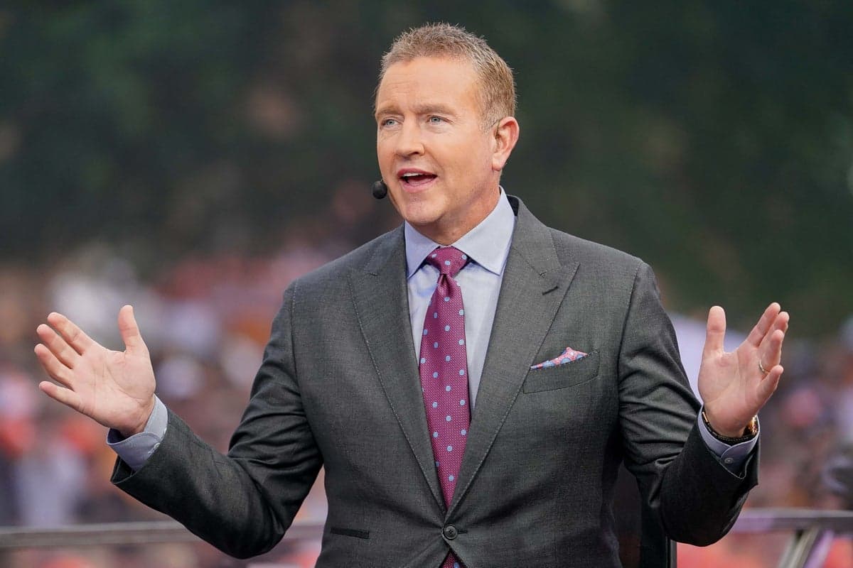Herbstreit Draws Viewer Complaints Over Makeup and Audio During Texas-Tennessee Broadcast