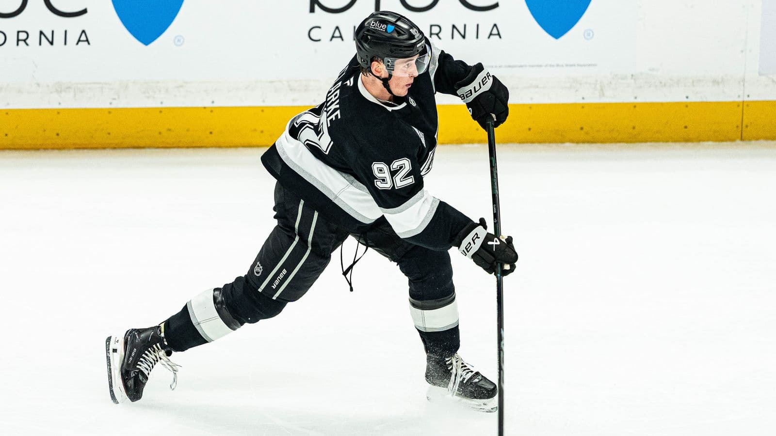 Kings Fall to Mammoth 6-3 as Young Forwards and Power Play Show Progress